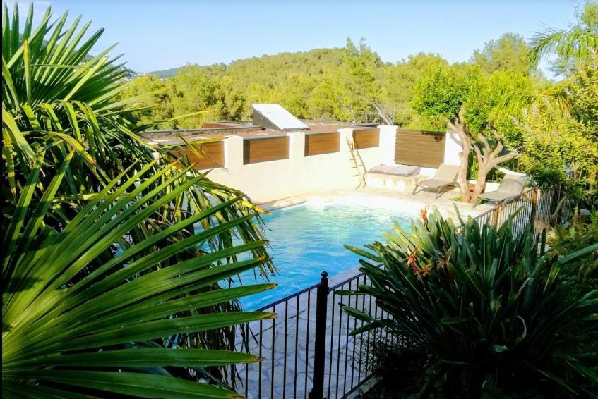 Joli Rez-De-Villa 80 M2 Proche Mer Carqueiranne Exterior photo
